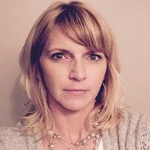 Meet your Posher, Dee